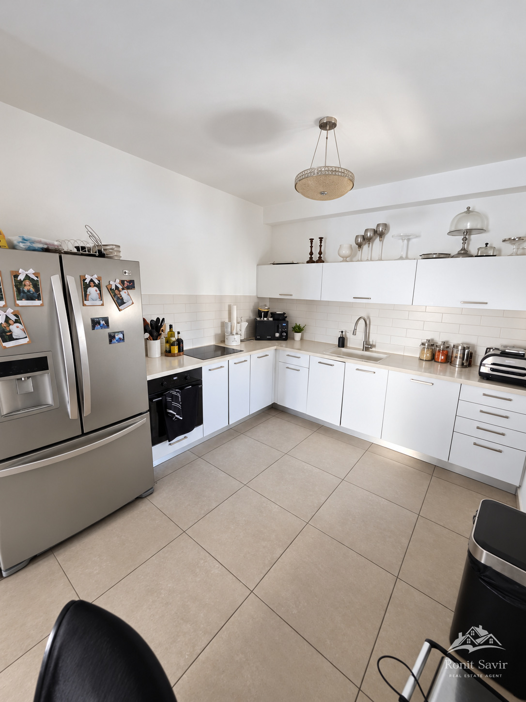 Modern kitchen