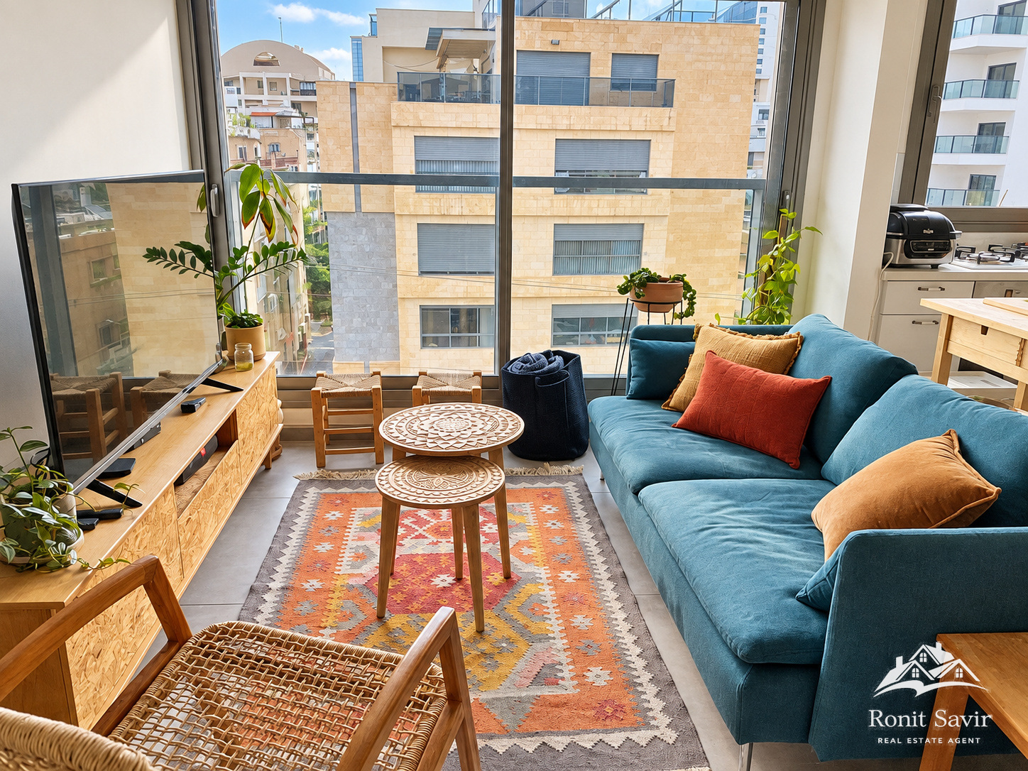 Salon de l'appartement à Yad Labanim, Ramat Gan